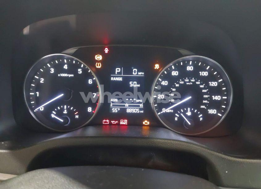 Photo 7 of 2017 Hyundai Elantra SE (VIN 5NPD74LF1HH196873)