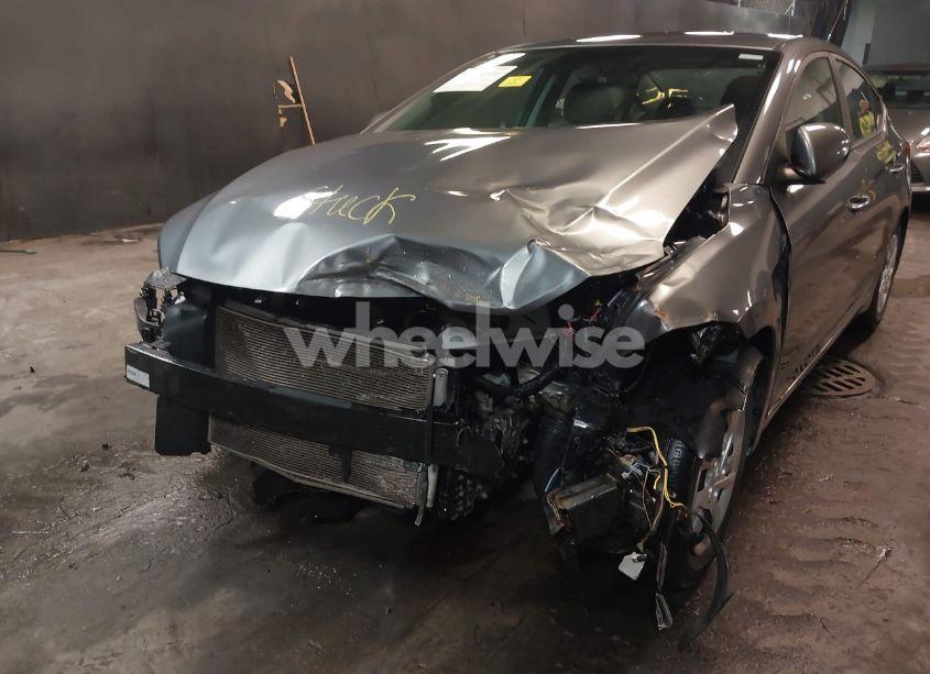 Photo 6 of 2018 Hyundai Elantra SE (VIN 5NPD74LF1JH253479)