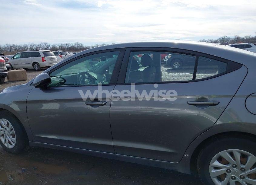 Photo 15 of 2018 Hyundai Elantra SE (VIN 5NPD74LF1JH278155)
