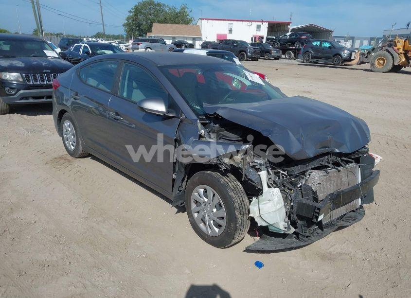 2018 Hyundai Elantra SE (VIN 5NPD74LF1JH336992) main photo