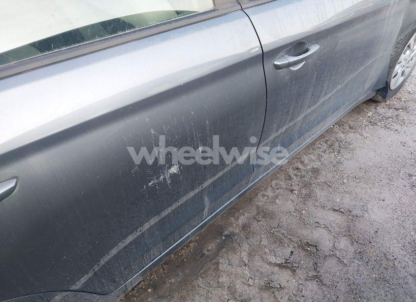 Photo 17 of 2018 Hyundai Elantra SE (VIN 5NPD74LF1JH336992)