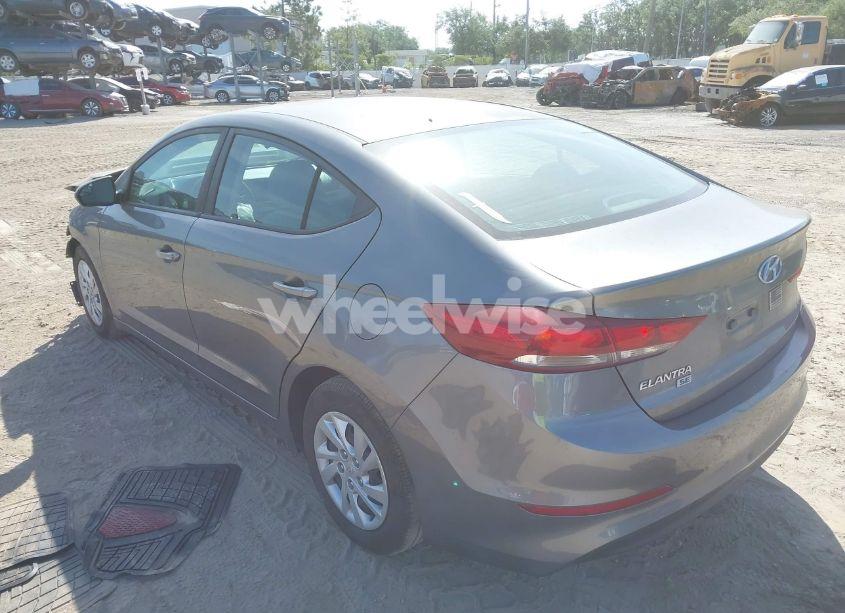 Photo 3 of 2018 Hyundai Elantra SE (VIN 5NPD74LF1JH336992)