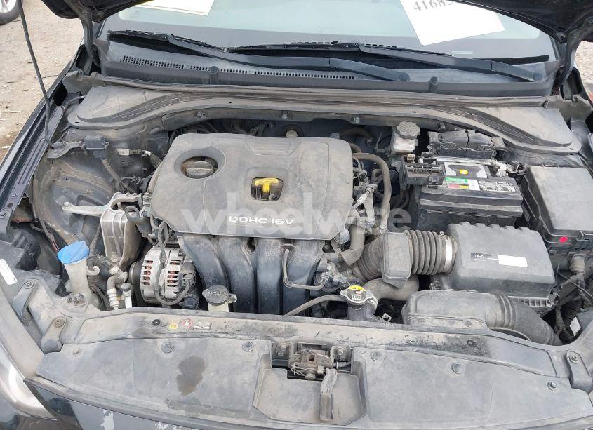 Photo 10 of 2018 Hyundai Elantra SE (VIN 5NPD74LF1JH342081)