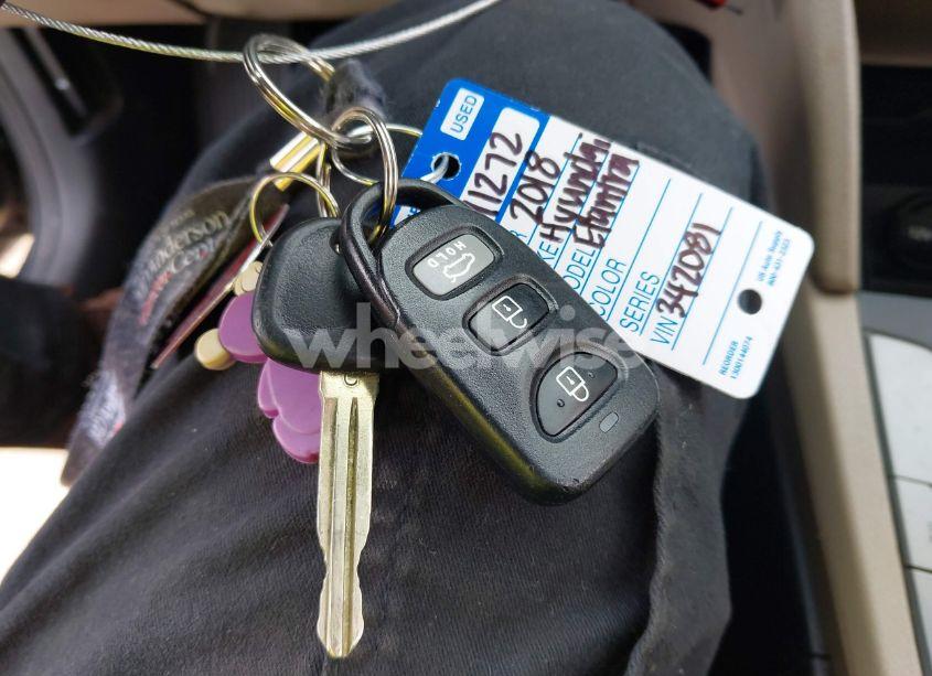 Photo 11 of 2018 Hyundai Elantra SE (VIN 5NPD74LF1JH342081)