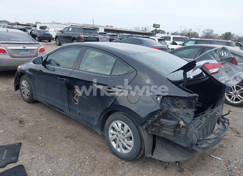 Photo 3 of 2018 Hyundai Elantra SE (VIN 5NPD74LF1JH342081)