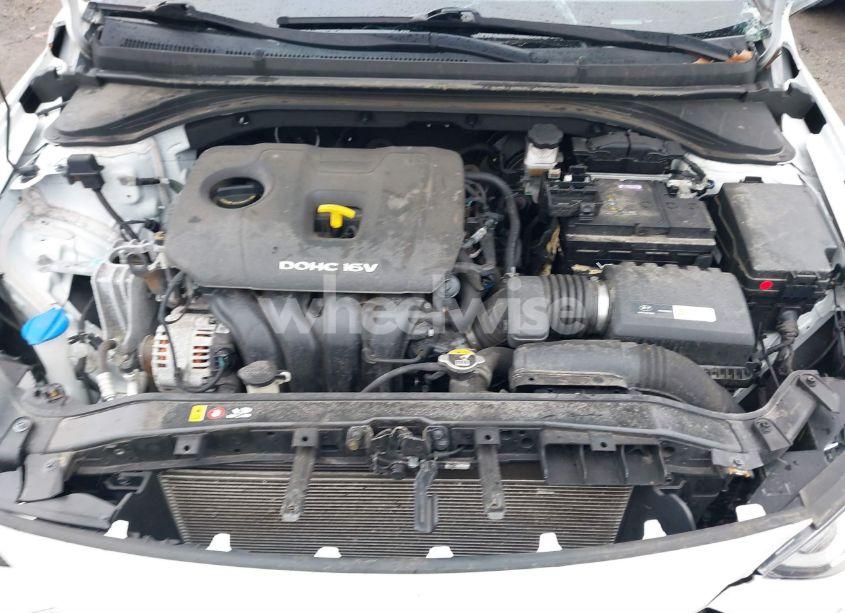 Photo 10 of 2018 Hyundai Elantra SE (VIN 5NPD74LF1JH351377)