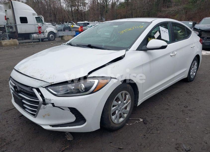 Photo 2 of 2018 Hyundai Elantra SE (VIN 5NPD74LF1JH351377)