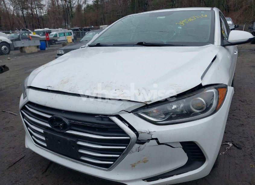 Photo 6 of 2018 Hyundai Elantra SE (VIN 5NPD74LF1JH351377)