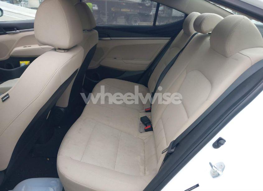 Photo 8 of 2018 Hyundai Elantra SE (VIN 5NPD74LF1JH351377)