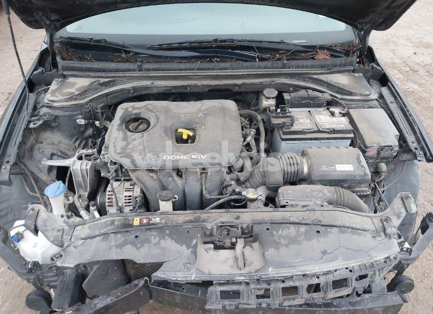 Photo 10 of 2018 Hyundai Elantra SE (VIN 5NPD74LF1JH376148)