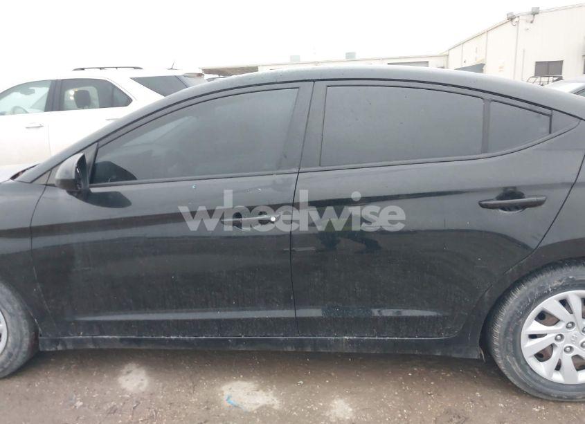 Photo 15 of 2018 Hyundai Elantra SE (VIN 5NPD74LF1JH376148)