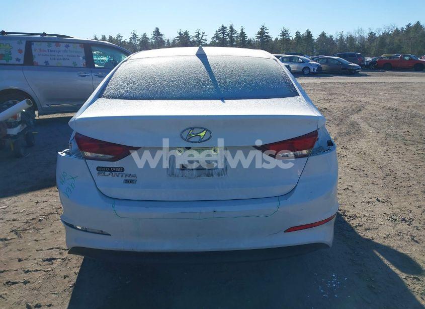 Photo 17 of 2018 Hyundai Elantra SE (VIN 5NPD74LF1JH401999)