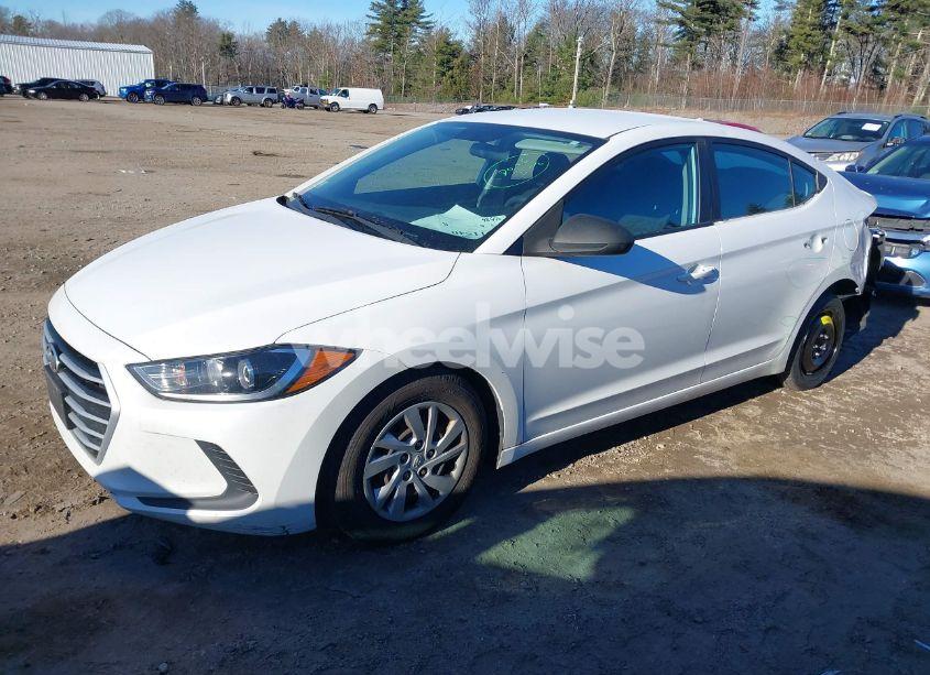 Photo 2 of 2018 Hyundai Elantra SE (VIN 5NPD74LF1JH401999)