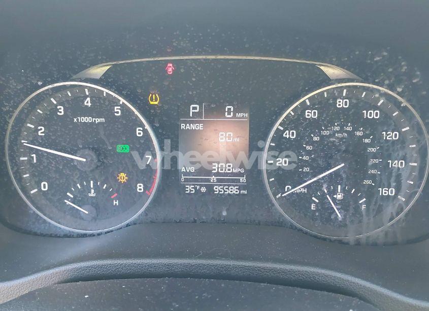 Photo 7 of 2018 Hyundai Elantra SE (VIN 5NPD74LF1JH401999)