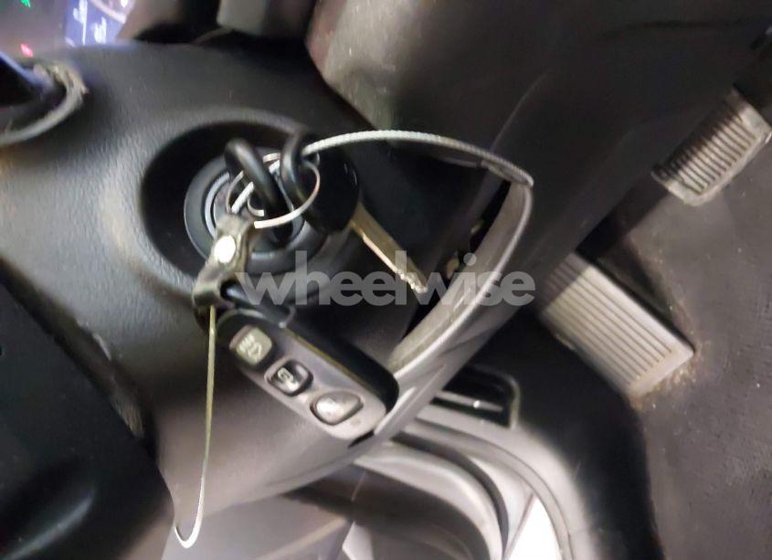 Photo 11 of 2019 Hyundai Elantra SE (VIN 5NPD74LF1KH406797)