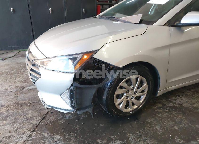Photo 17 of 2019 Hyundai Elantra SE (VIN 5NPD74LF1KH406797)
