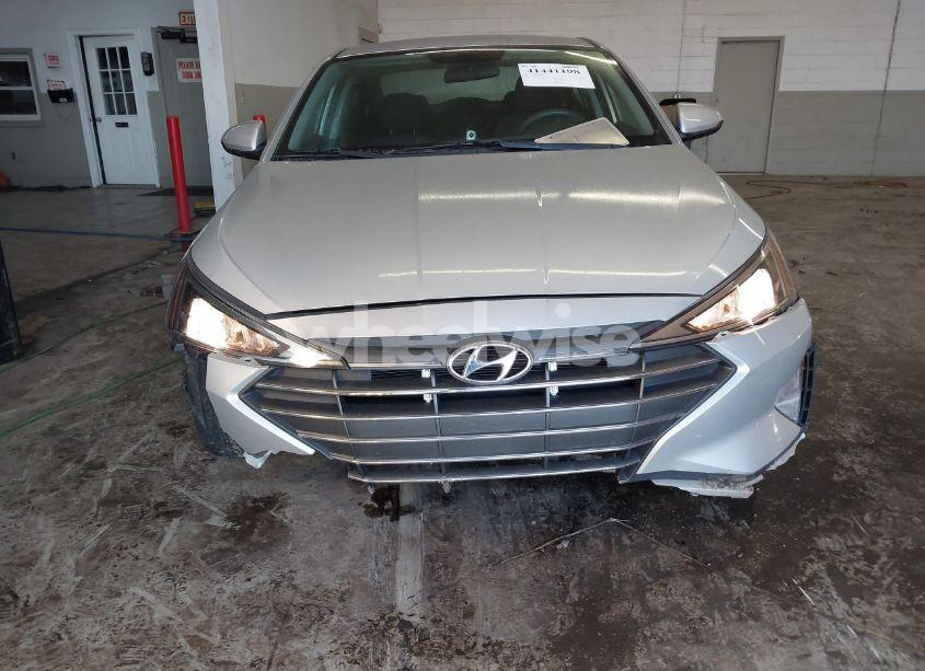 Photo 6 of 2019 Hyundai Elantra SE (VIN 5NPD74LF1KH406797)