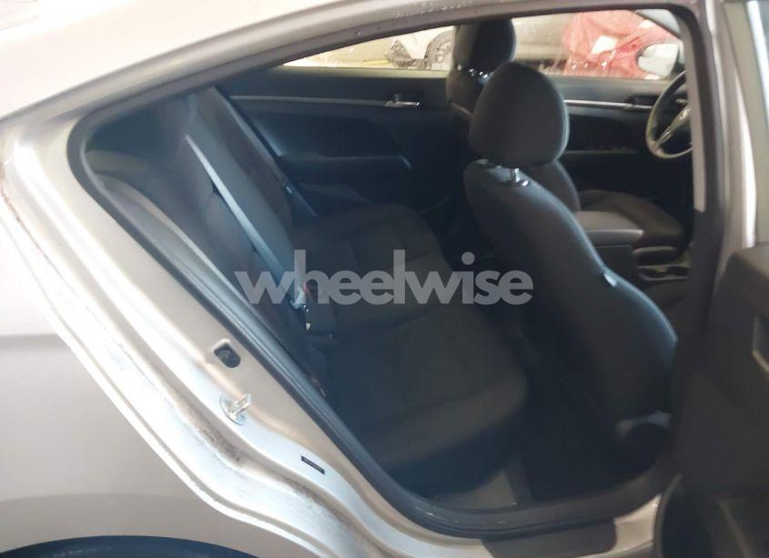 Photo 8 of 2019 Hyundai Elantra SE (VIN 5NPD74LF1KH406797)