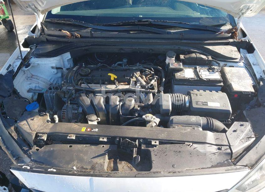 Photo 10 of 2019 Hyundai Elantra SE (VIN 5NPD74LF1KH432090)