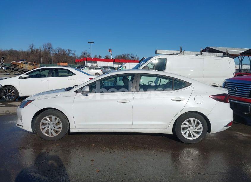 Photo 13 of 2019 Hyundai Elantra SE (VIN 5NPD74LF1KH432090)