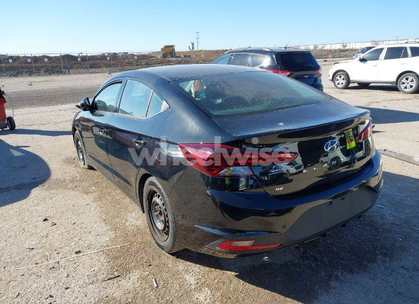 Photo 3 of 2019 Hyundai Elantra SE (VIN 5NPD74LF1KH437564)