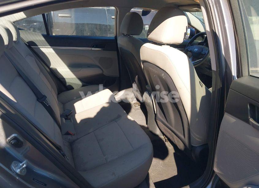 Photo 8 of 2019 Hyundai Elantra SE (VIN 5NPD74LF1KH489759)