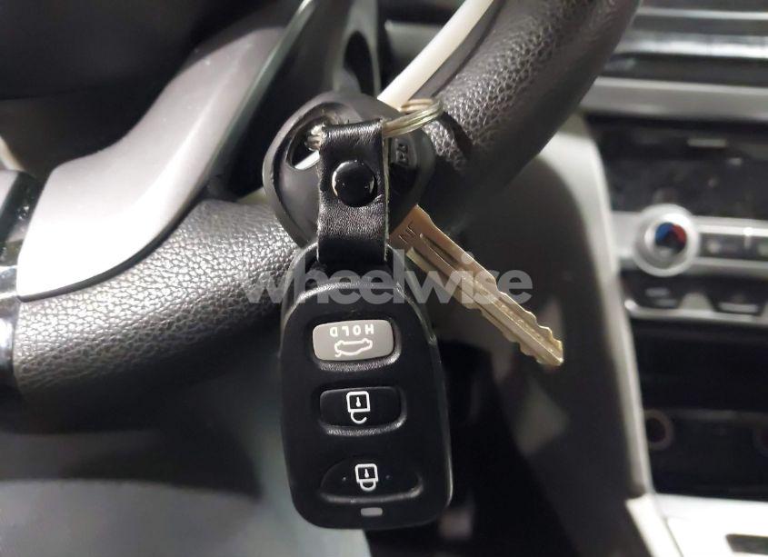 Photo 11 of 2020 Hyundai Elantra SE (VIN 5NPD74LF1LH506917)