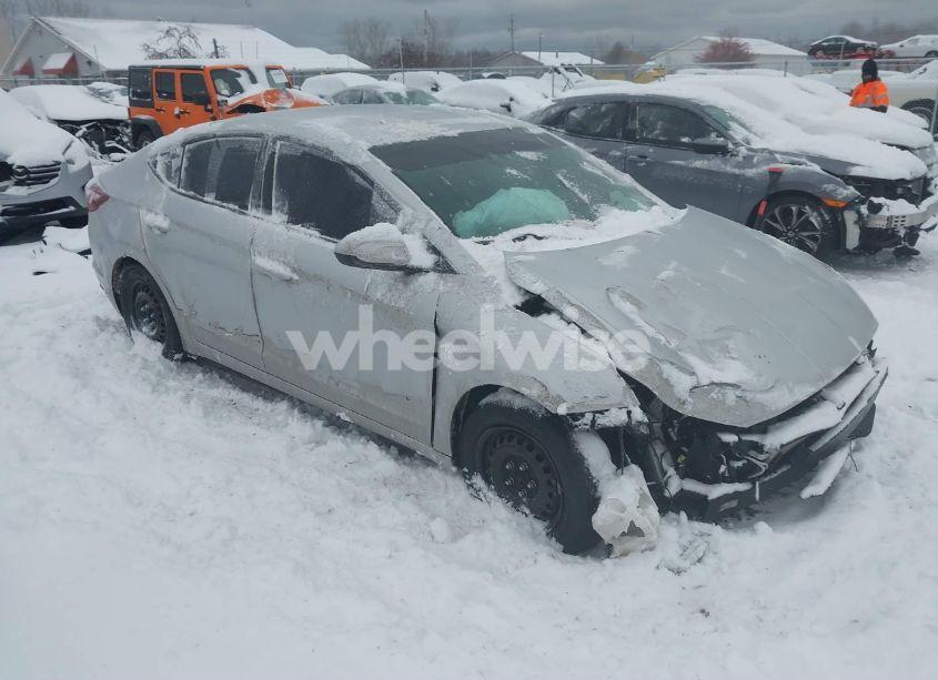 2020 Hyundai Elantra SE (VIN 5NPD74LF1LH538282) main photo