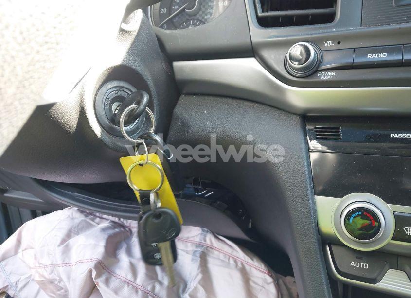 Photo 11 of 2020 Hyundai Elantra SE (VIN 5NPD74LF1LH538282)