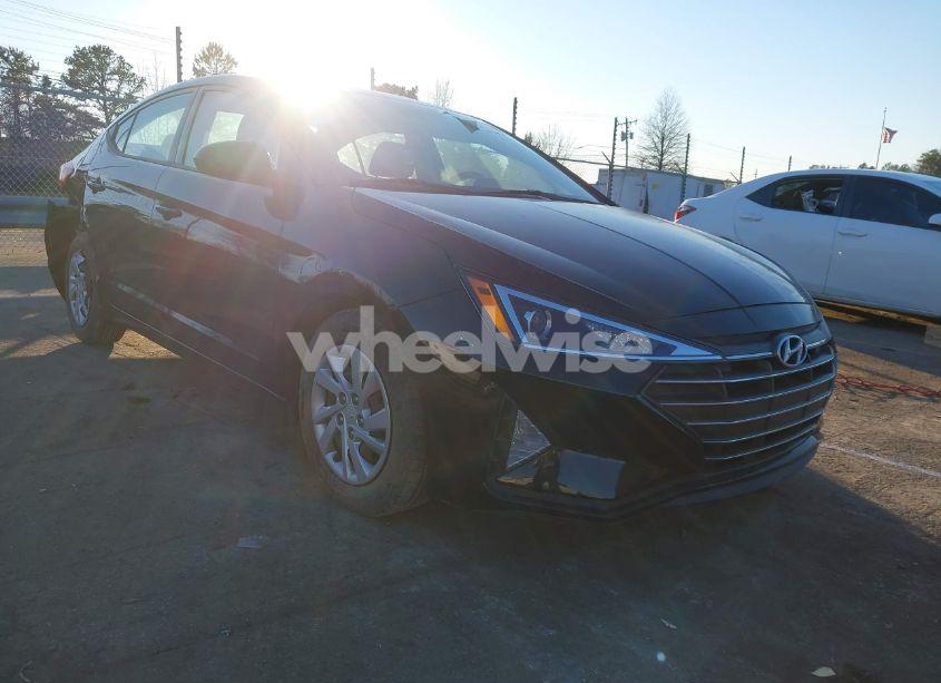 2020 Hyundai Elantra SE (VIN 5NPD74LF1LH600084) main photo