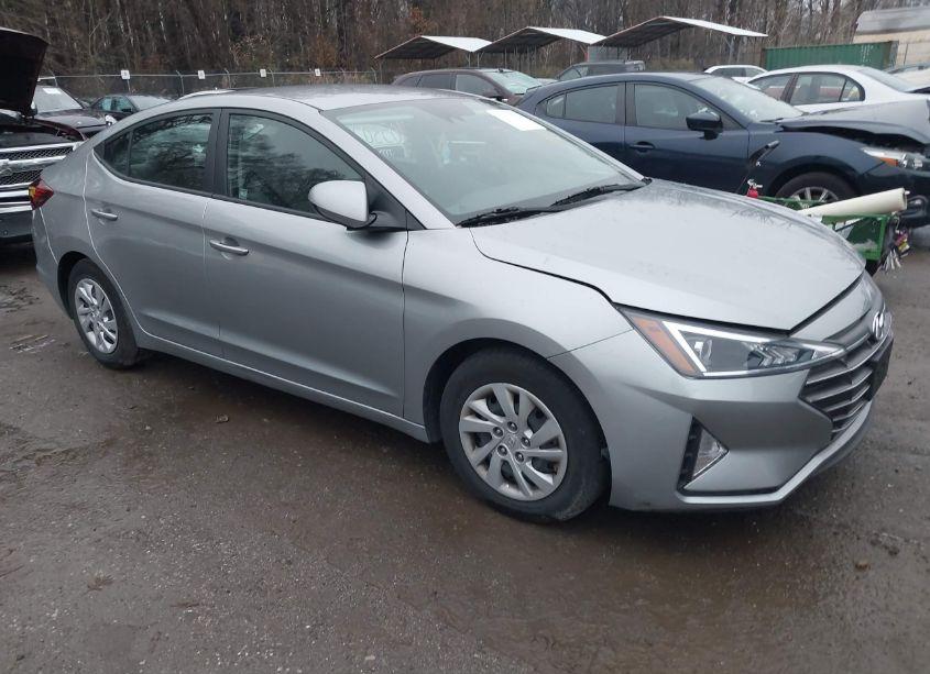 2020 Hyundai Elantra SE (VIN 5NPD74LF1LH605253) main photo