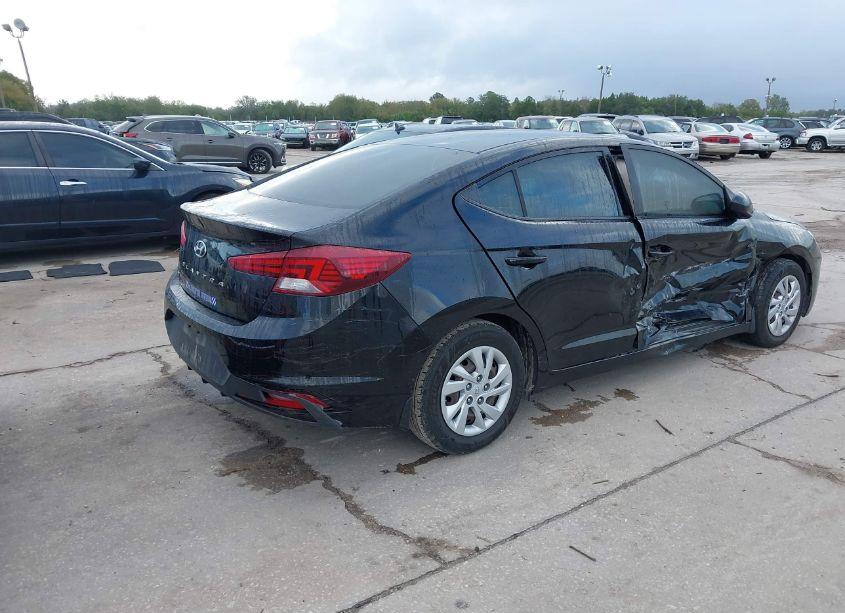 Photo 4 of 2020 Hyundai Elantra SE (VIN 5NPD74LF1LH615572)