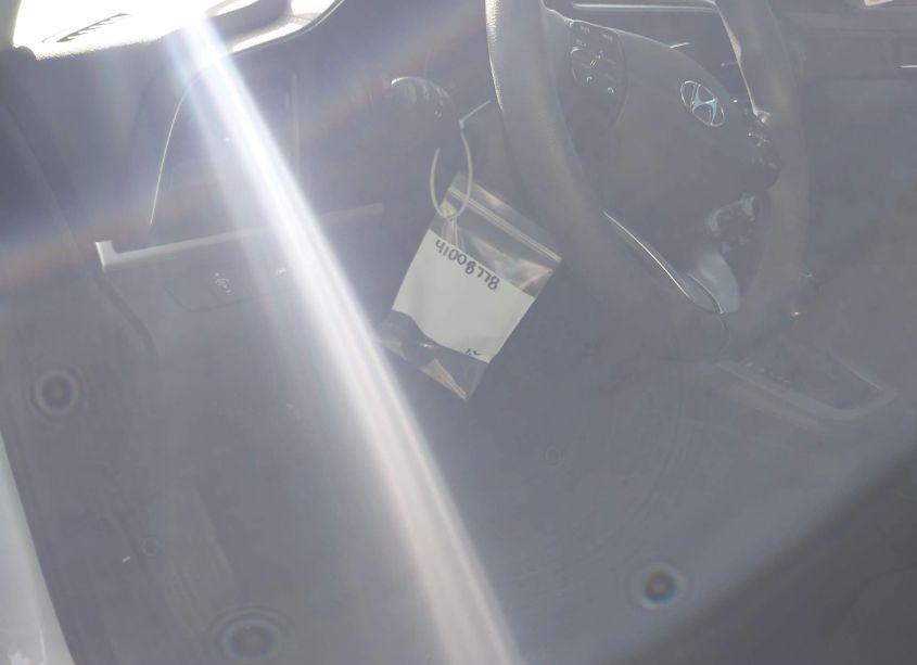 Photo 18 of 2020 Hyundai Elantra SE (VIN 5NPD74LF1LH615765)