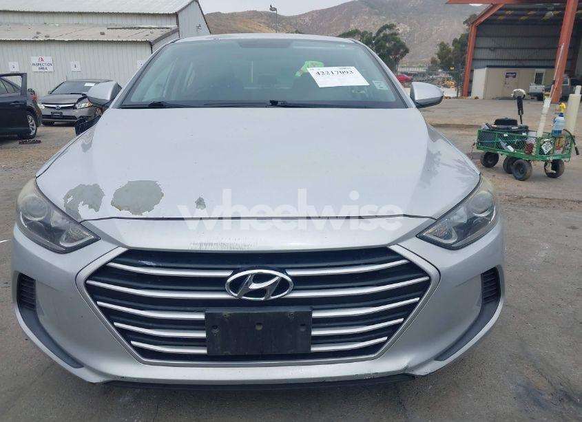 Photo 13 of 2017 Hyundai Elantra SE (VIN 5NPD74LF2HH063829)
