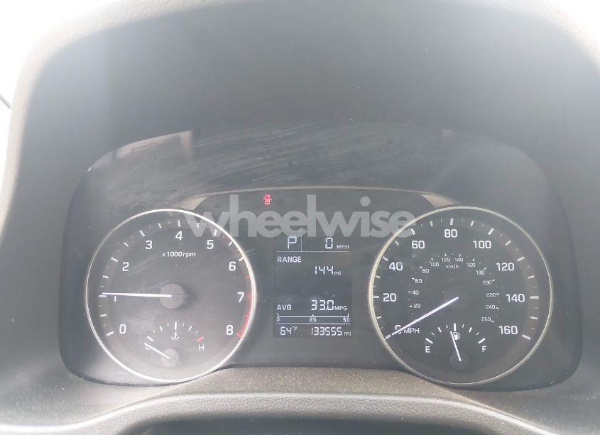 Photo 7 of 2017 Hyundai Elantra SE (VIN 5NPD74LF2HH063829)