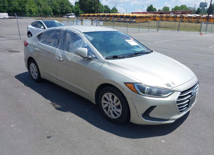 2017 Hyundai Elantra SE (VIN 5NPD74LF2HH063992) main photo