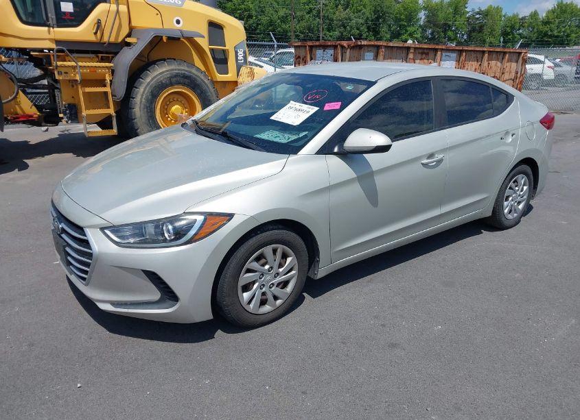 Photo 2 of 2017 Hyundai Elantra SE (VIN 5NPD74LF2HH063992)