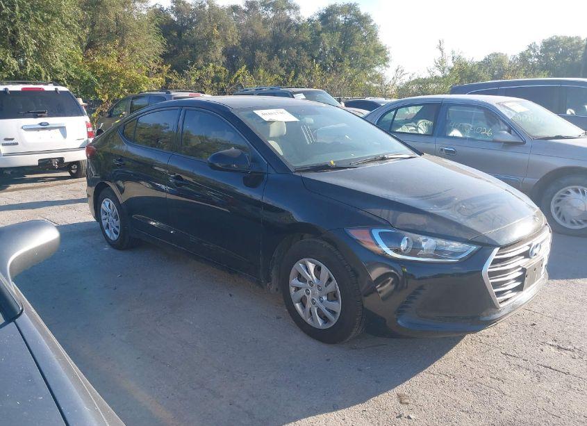 2017 Hyundai Elantra SE (VIN 5NPD74LF2HH074927) main photo