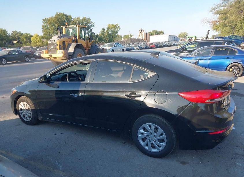Photo 14 of 2017 Hyundai Elantra SE (VIN 5NPD74LF2HH074927)