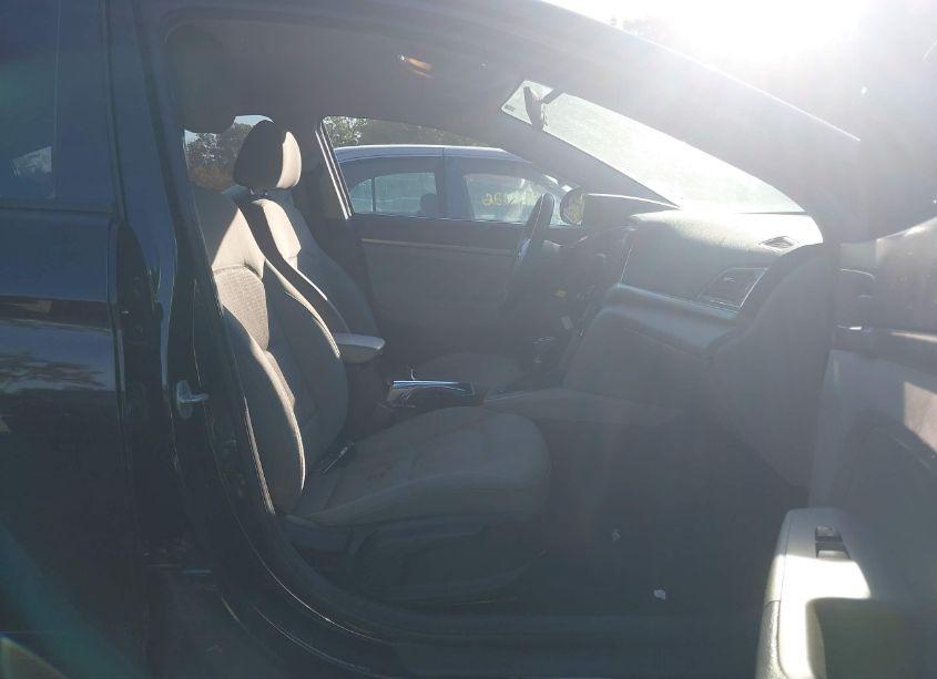 Photo 5 of 2017 Hyundai Elantra SE (VIN 5NPD74LF2HH074927)