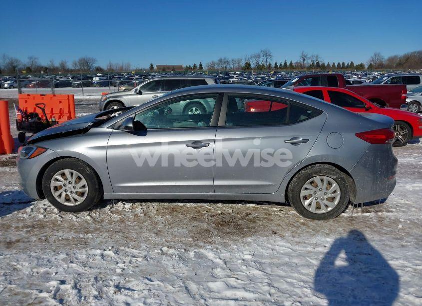 Photo 14 of 2017 Hyundai Elantra SE (VIN 5NPD74LF2HH104105)
