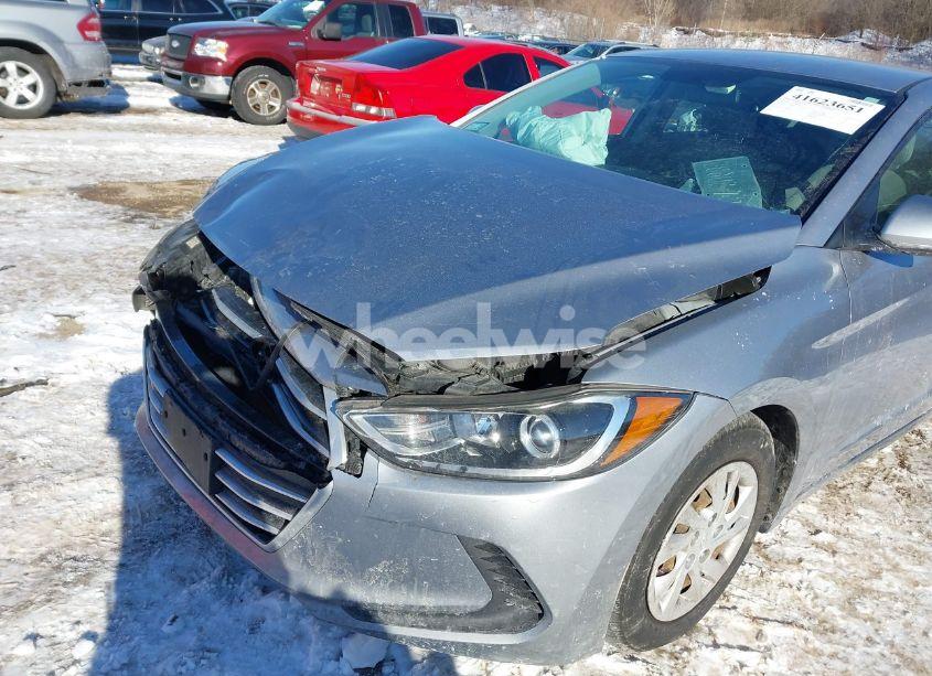 Photo 18 of 2017 Hyundai Elantra SE (VIN 5NPD74LF2HH104105)