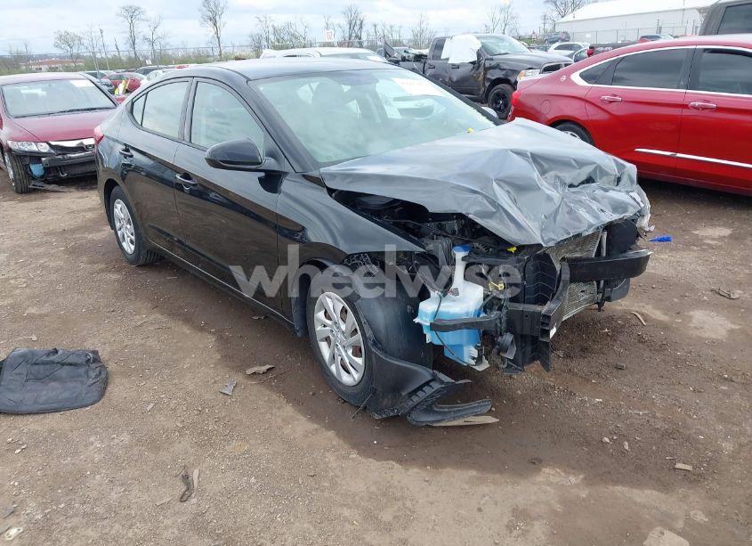 2017 Hyundai Elantra SE (VIN 5NPD74LF2HH113273) main photo