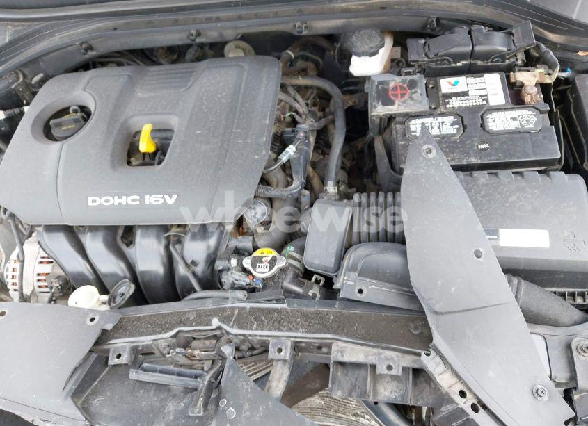 Photo 10 of 2017 Hyundai Elantra SE (VIN 5NPD74LF2HH113273)