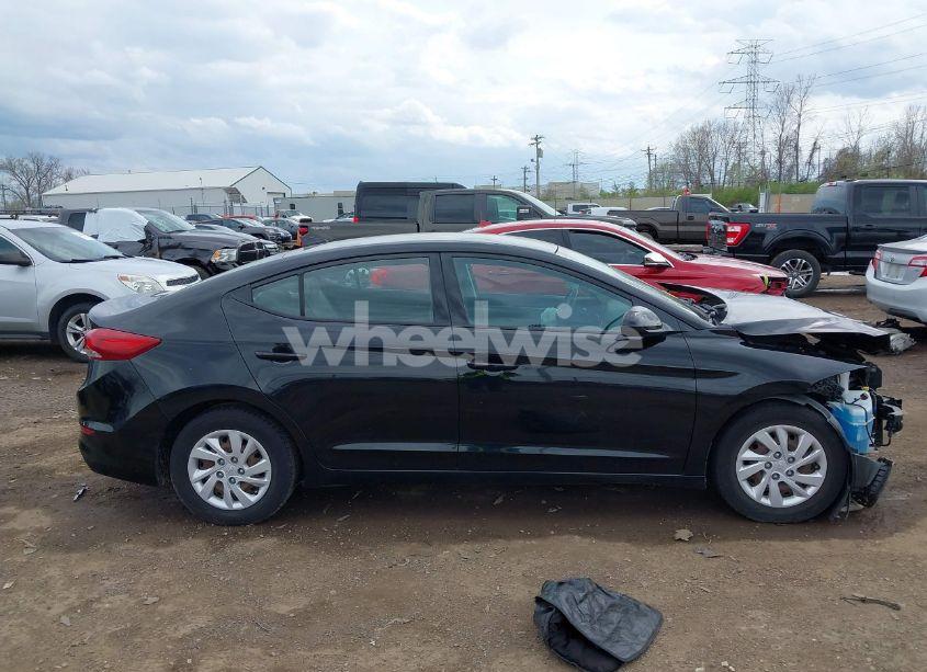 Photo 13 of 2017 Hyundai Elantra SE (VIN 5NPD74LF2HH113273)