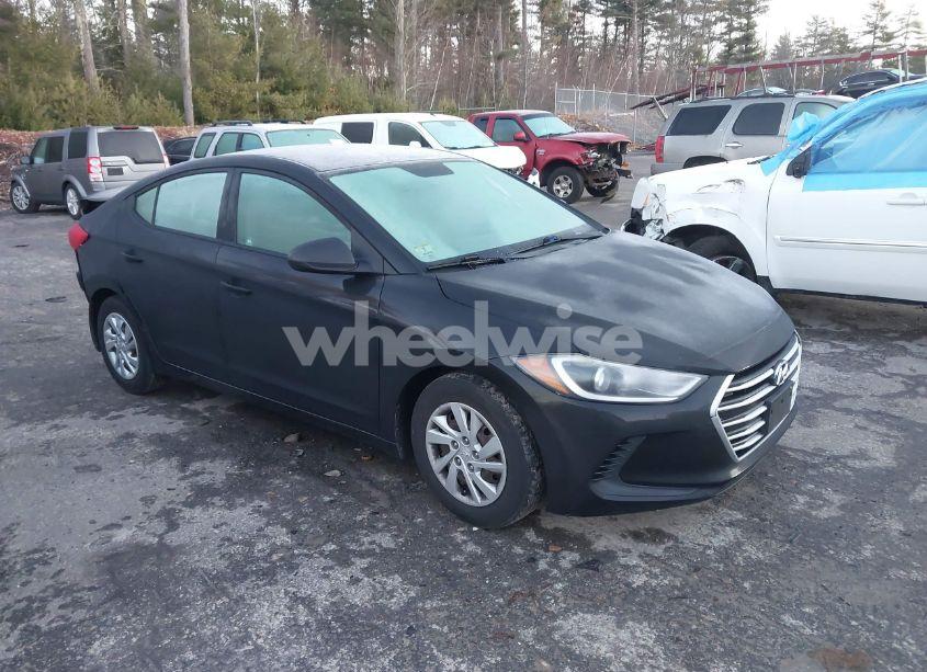 2017 Hyundai Elantra SE (VIN 5NPD74LF2HH141154) main photo