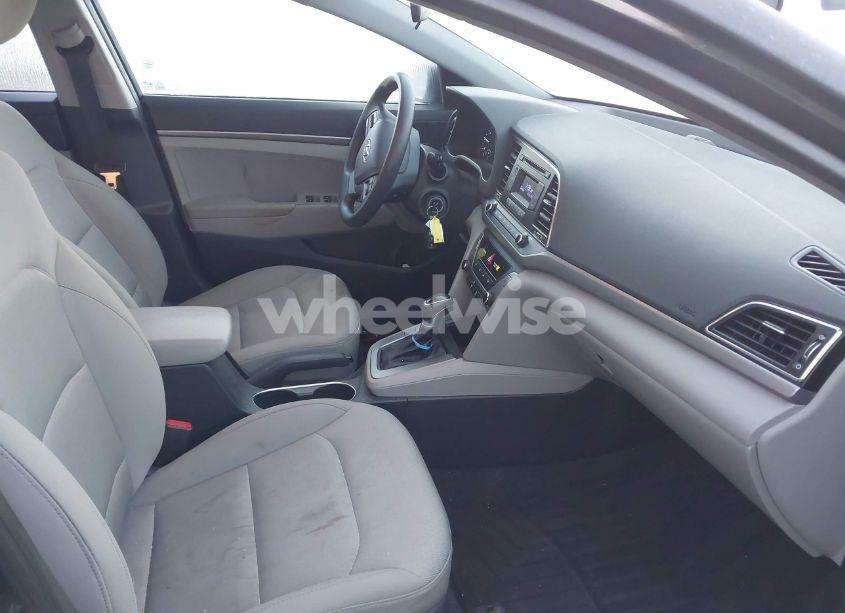 Photo 5 of 2017 Hyundai Elantra SE (VIN 5NPD74LF2HH141154)