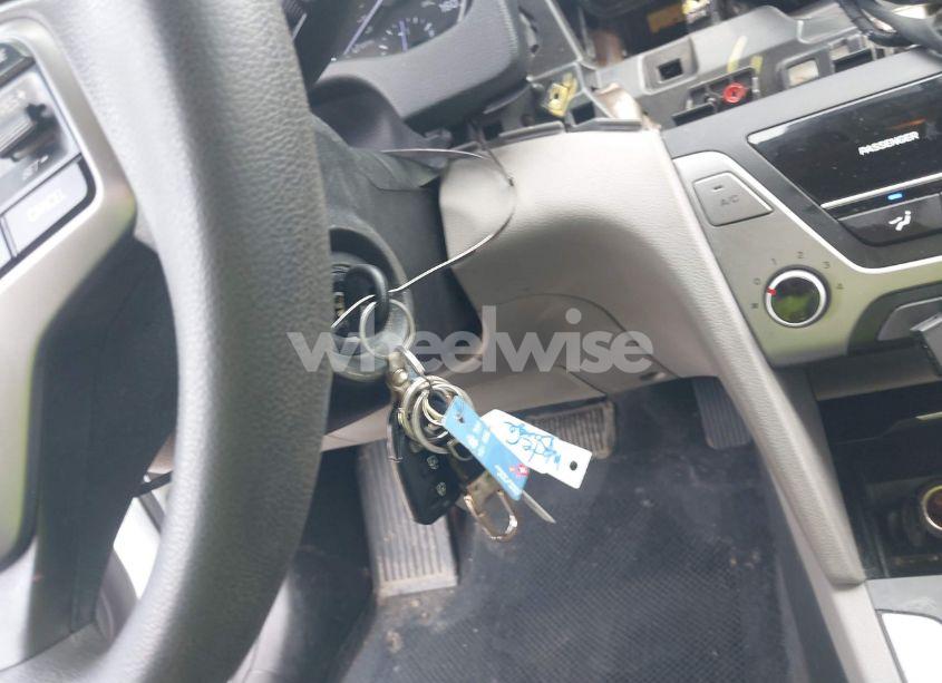 Photo 11 of 2017 Hyundai Elantra SE (VIN 5NPD74LF2HH143857)