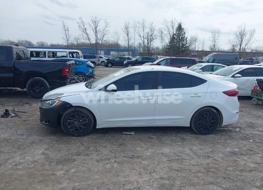 Photo 14 of 2017 Hyundai Elantra SE (VIN 5NPD74LF2HH143857)