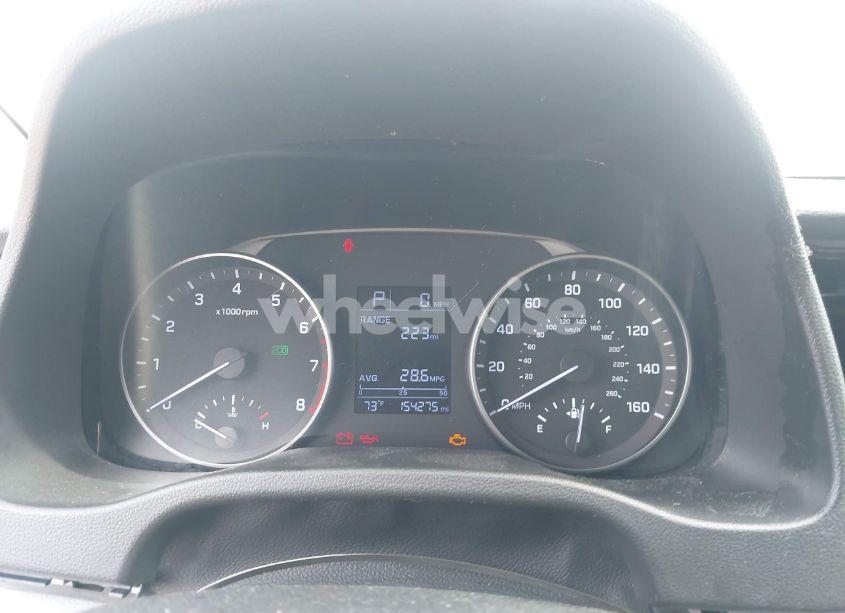 Photo 7 of 2017 Hyundai Elantra SE (VIN 5NPD74LF2HH143857)